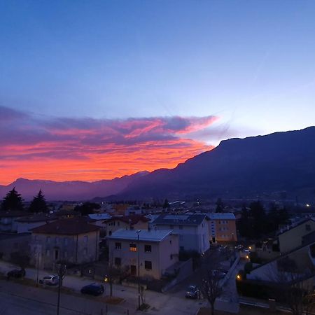 Vista Mozzafiato Sulle Alpi Διαμέρισμα Ροβερέτο Εξωτερικό φωτογραφία