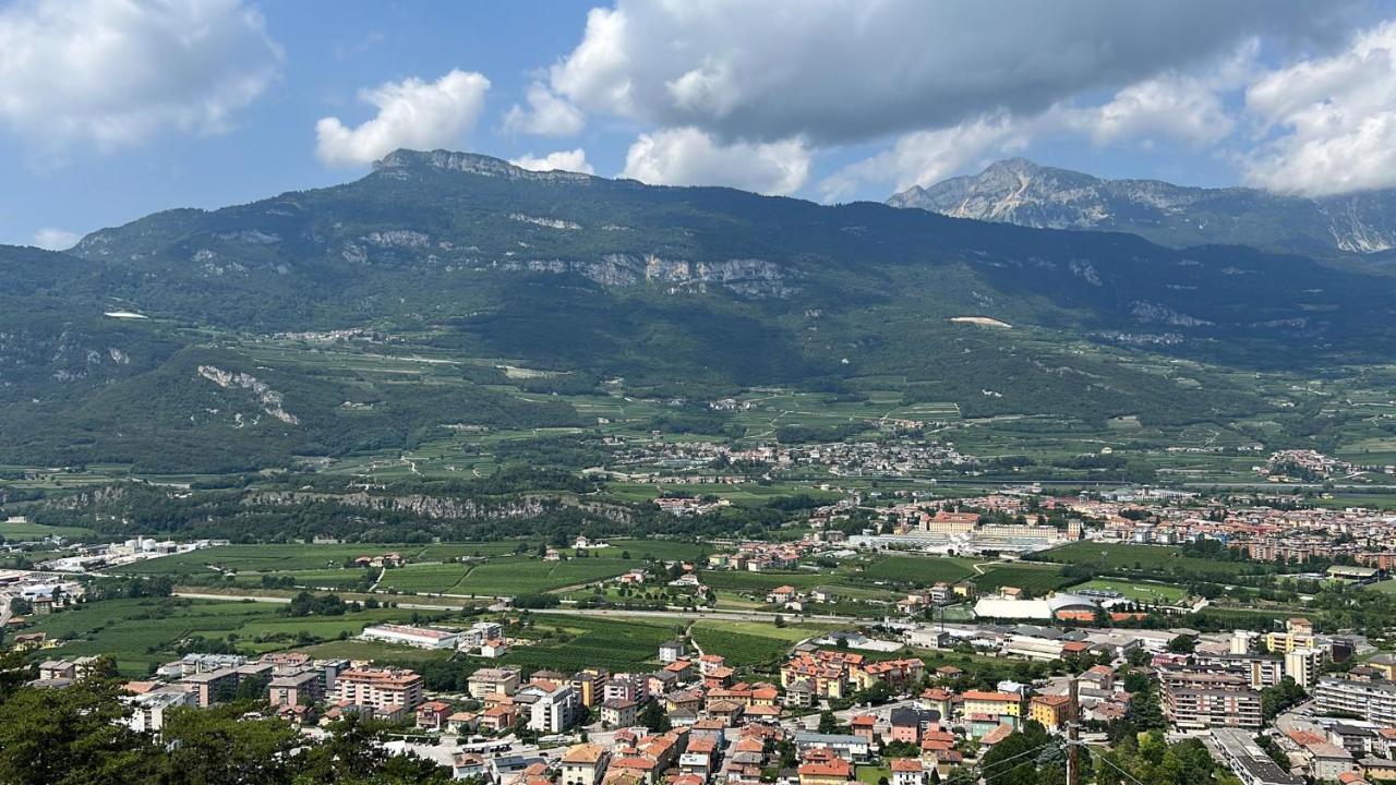 Vista Mozzafiato Sulle Alpi Διαμέρισμα Ροβερέτο Εξωτερικό φωτογραφία