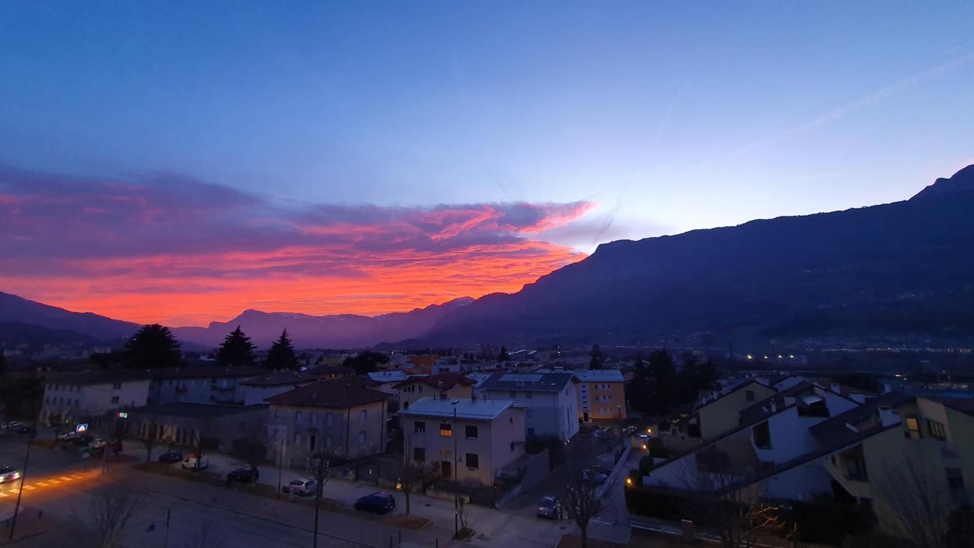 Vista Mozzafiato Sulle Alpi Διαμέρισμα Ροβερέτο Εξωτερικό φωτογραφία
